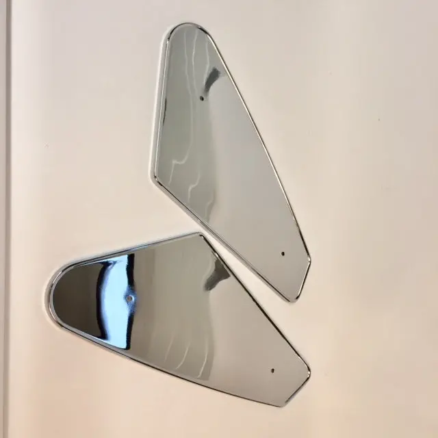 End Panel Set, Gas Tank (2 Chrome Panels) Td 1