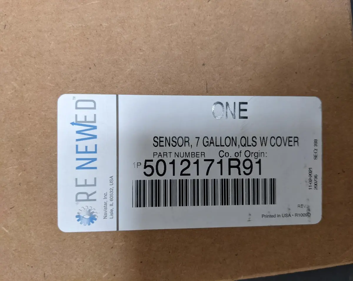 5012171R91 Def Tank Sensor 1