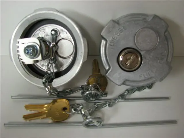 Fta-C-13 Fuel Cap 2.5" Locking 1