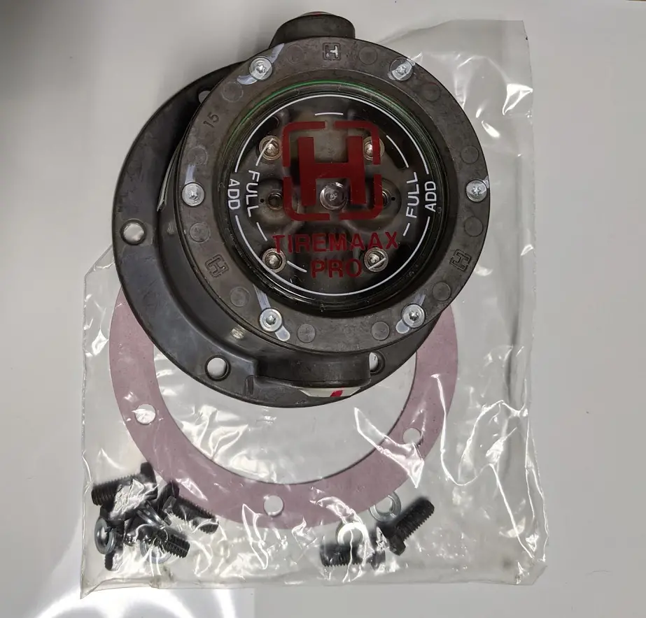 Henvs-32055-1 Tiremaxx Hubcap 1
