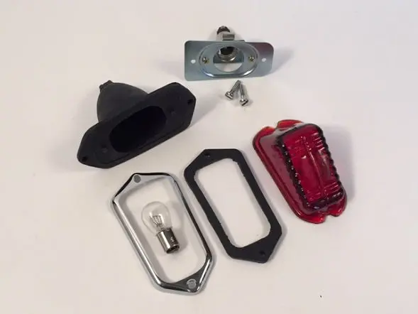 Early Td Tail Lamp Assembly, Glass Lens 1