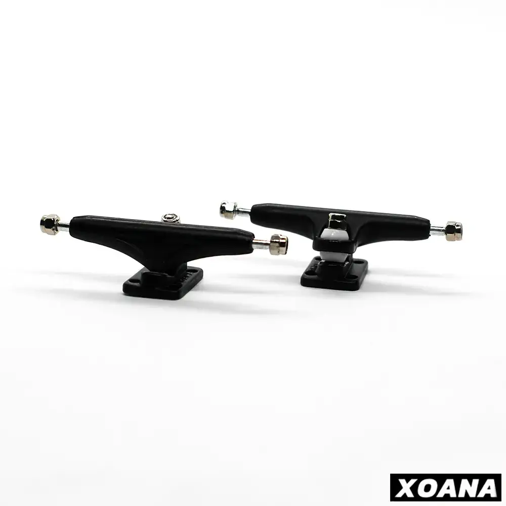 Xoana Black-Black Fingerboard Trucks 1
