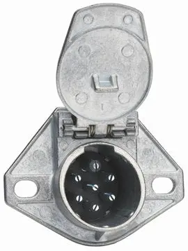 15-720 7-Way Receptacle 1